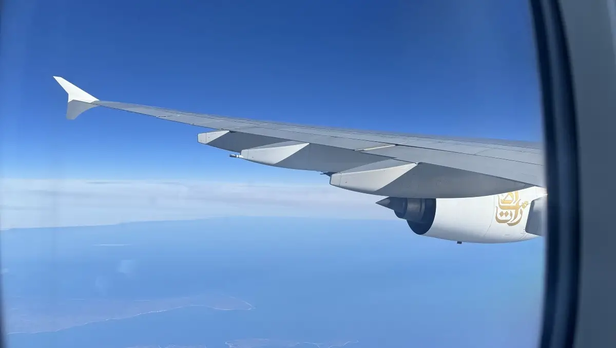 emirates-wing
