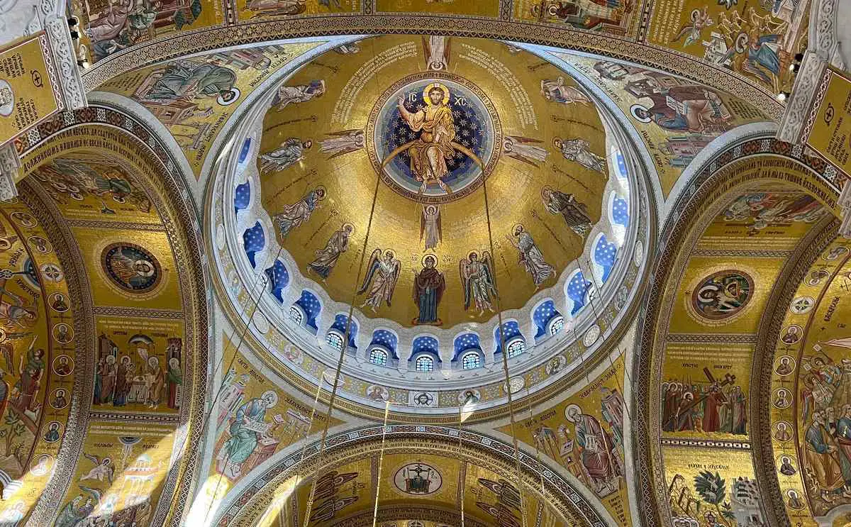 1_temple-of-saint-sava