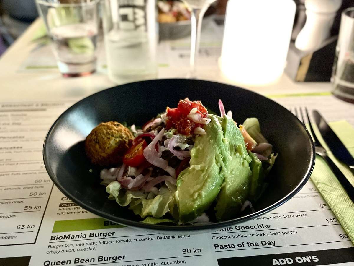 biomania-vegan-restaurant