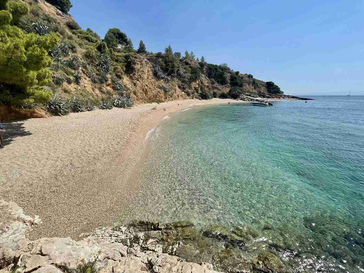 romantic-beach-brac-croatia-travel
