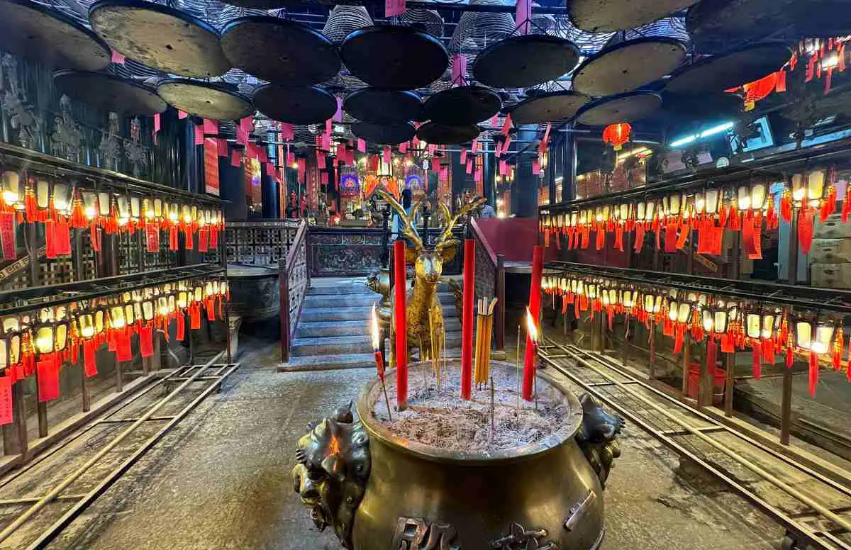 man-mo-temple-hong-kong