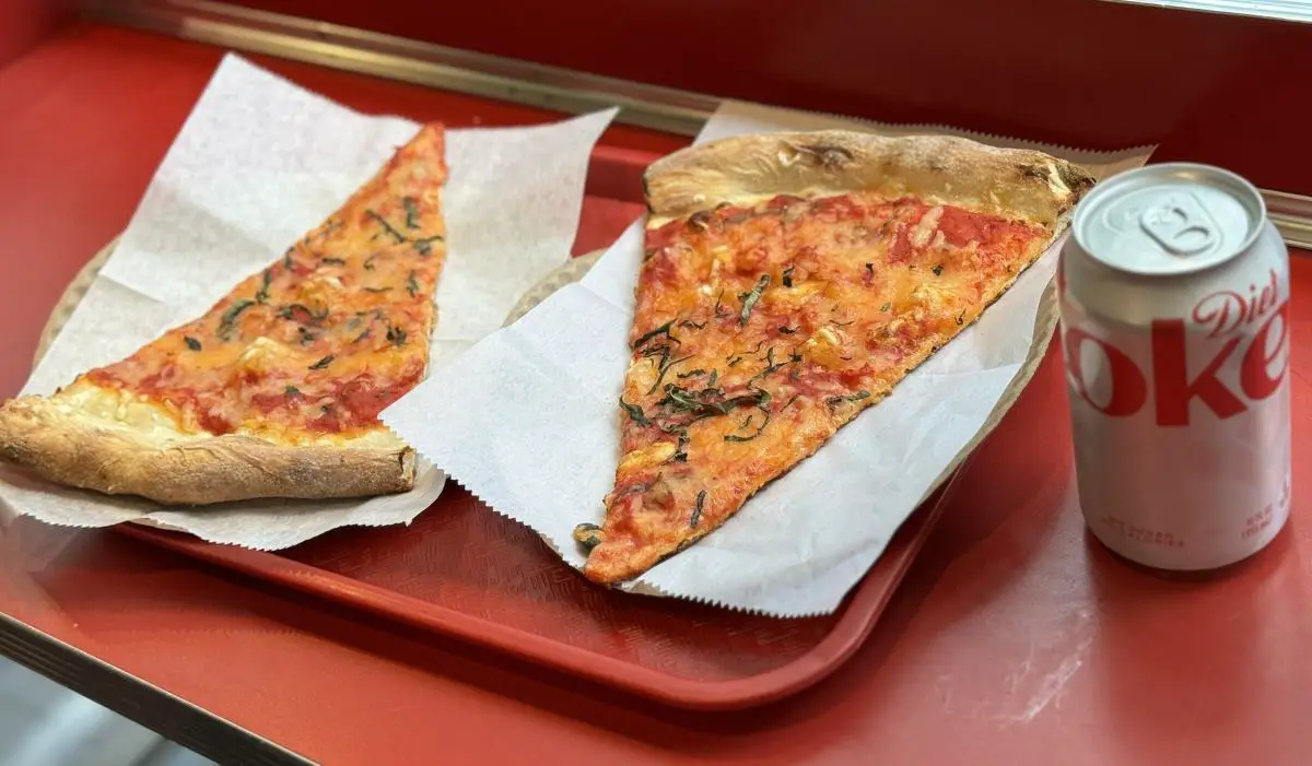 vitos-slices-and-ices-pizza