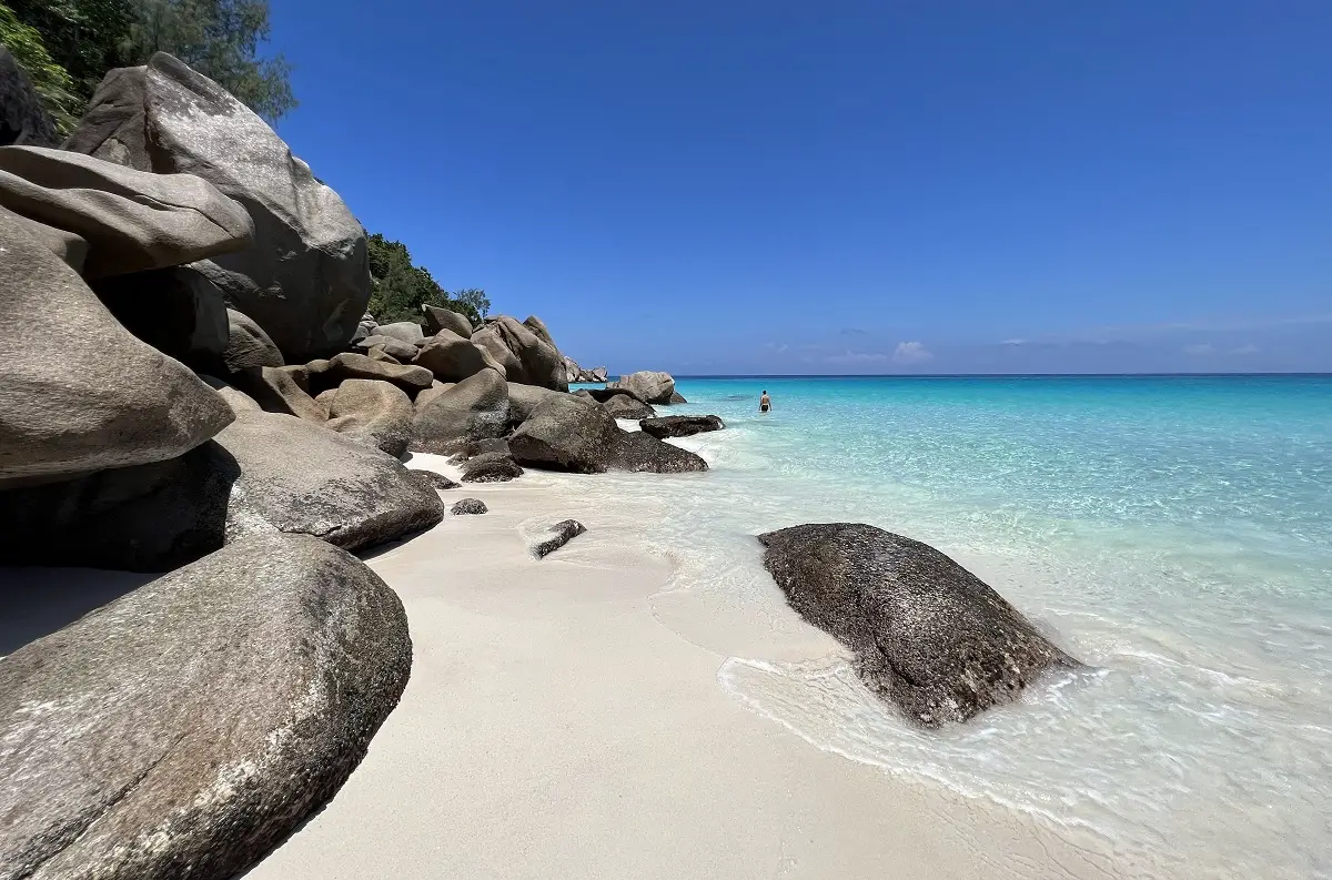 anse-lazio-beach-praslin