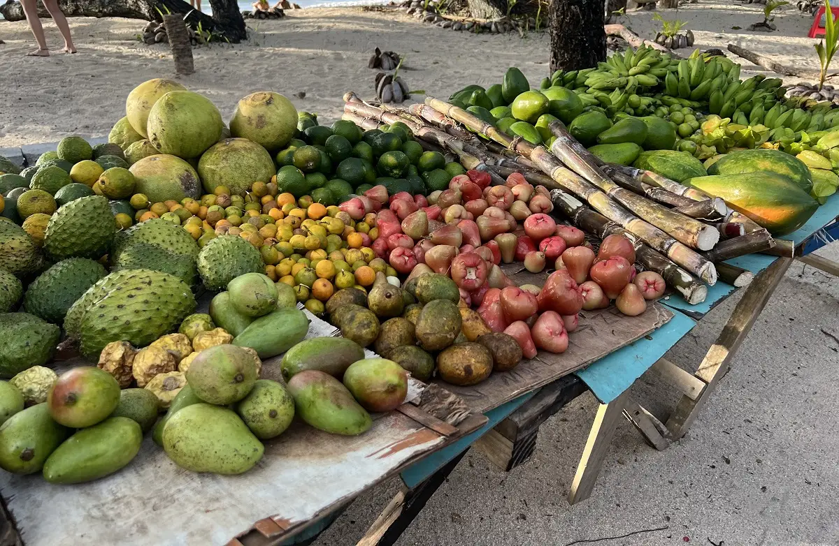 mahe-fruit-market-vegan