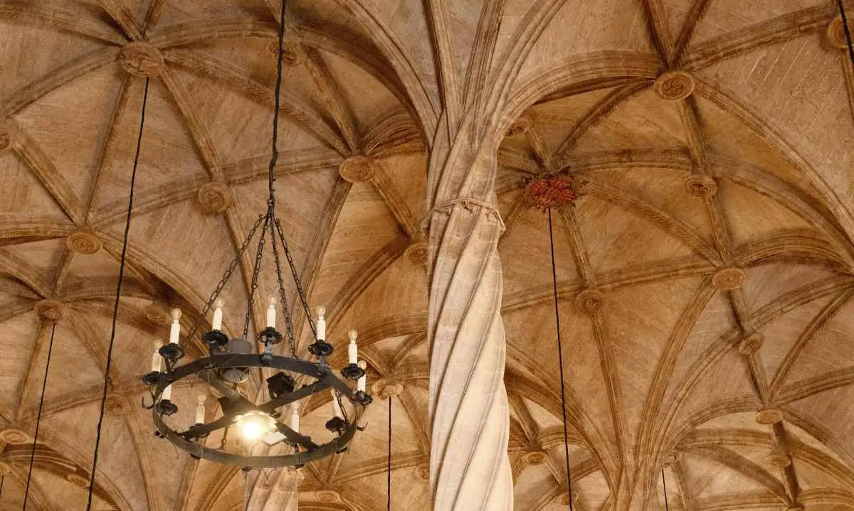 La-lonja-dela-seda