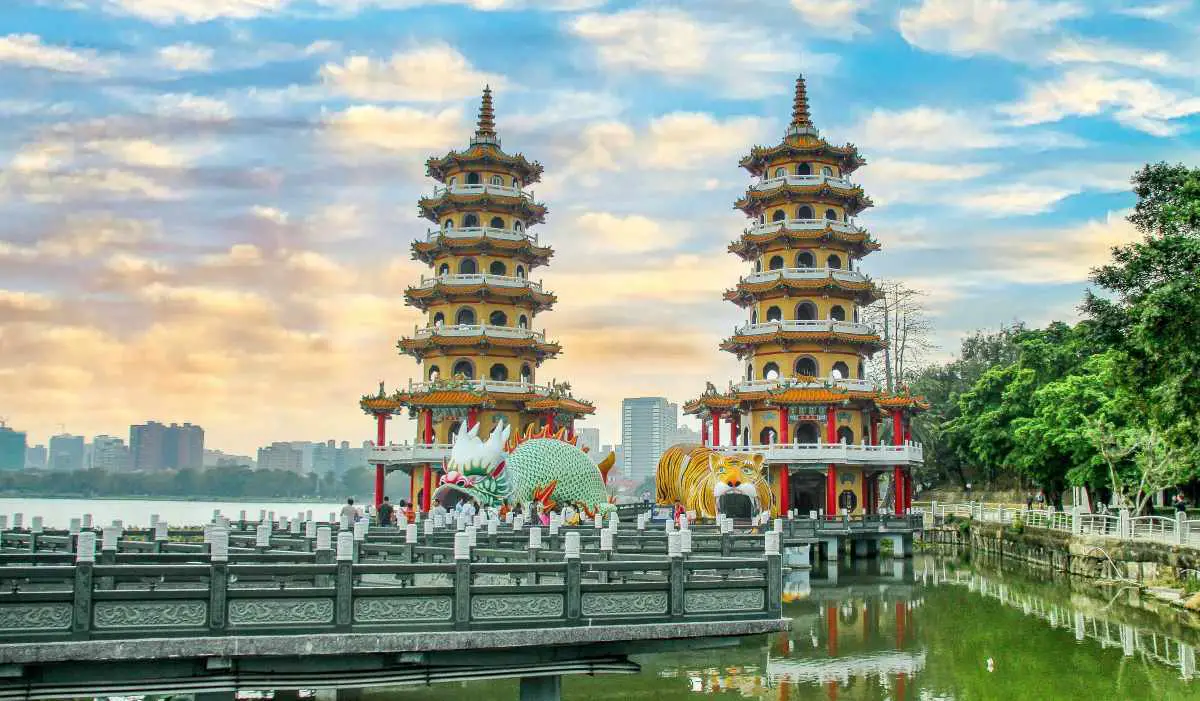 pagodas-kaohsiung