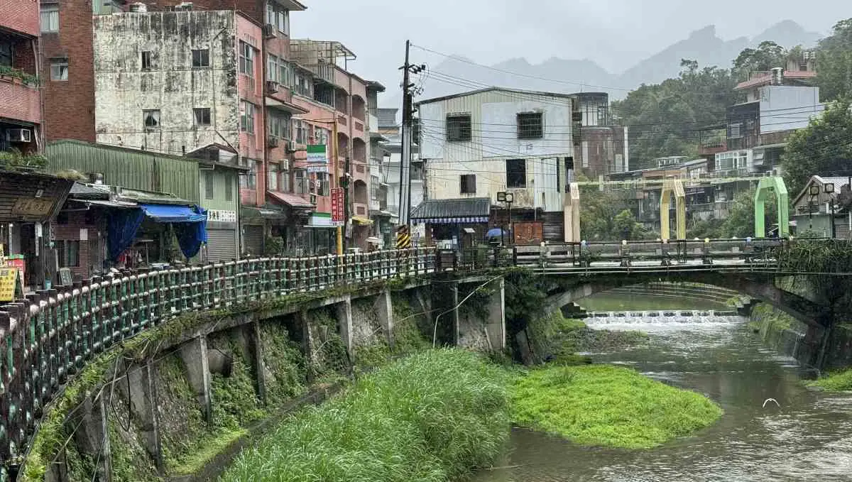 pingxi-old-street-taiwan