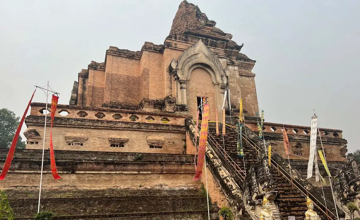1_Wat-Chedi-Luang