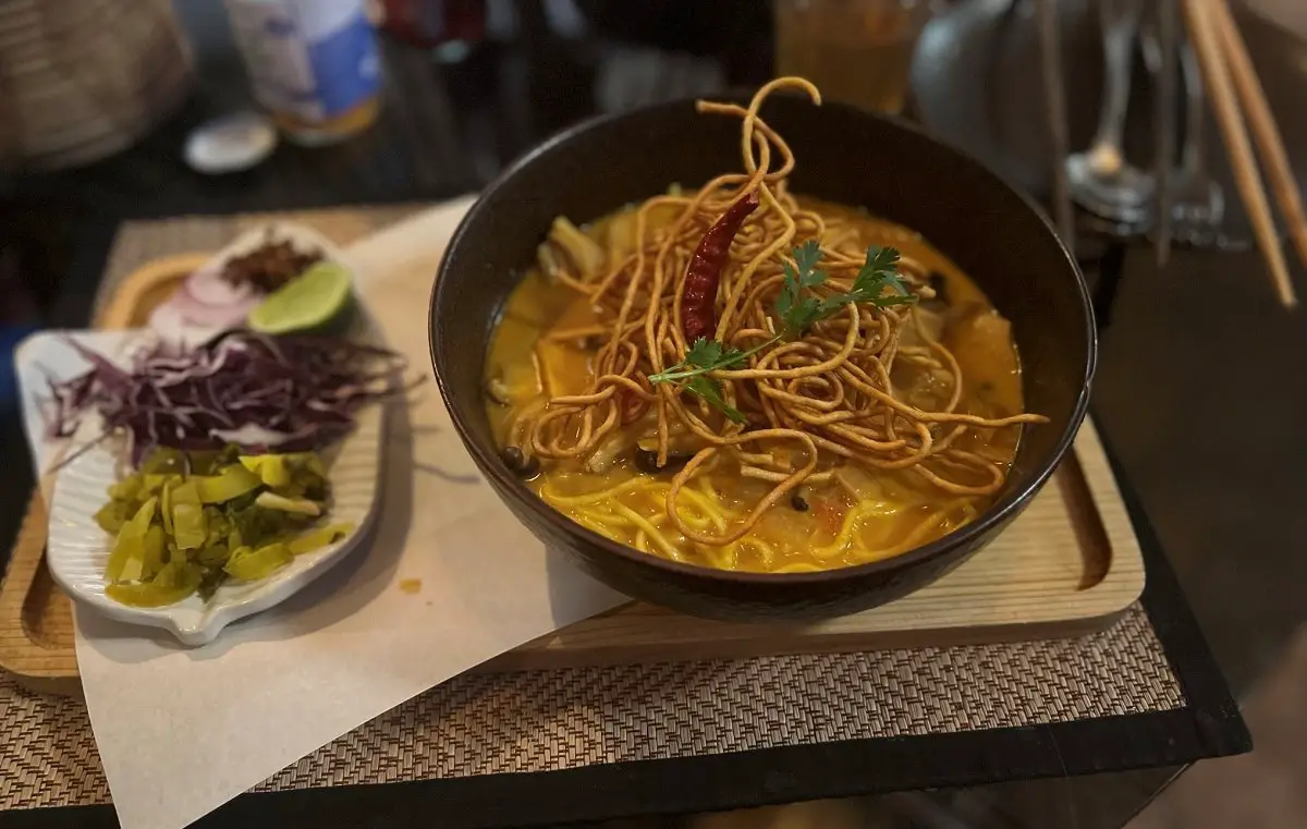khao-soi-reform-cafe-vegan