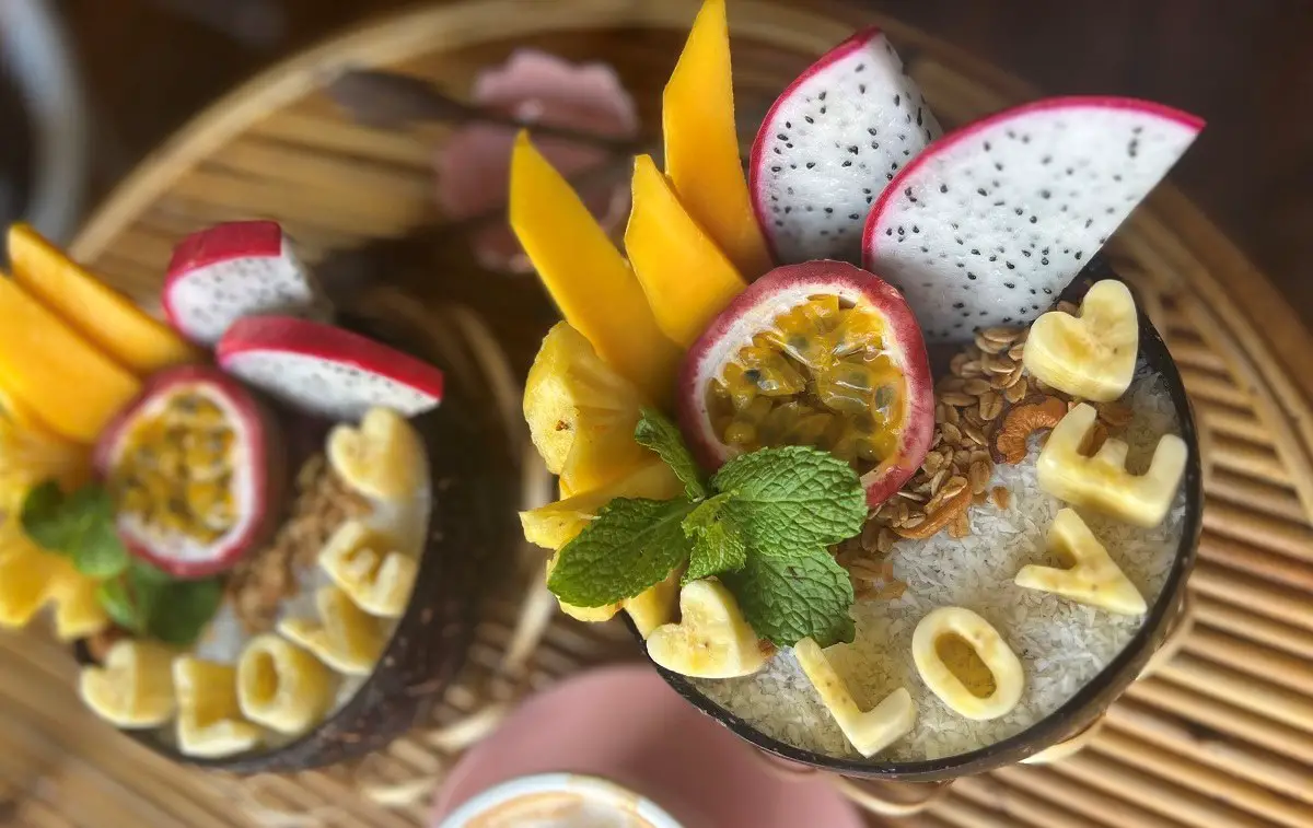 koh-samui-coconut-bowls-vegan