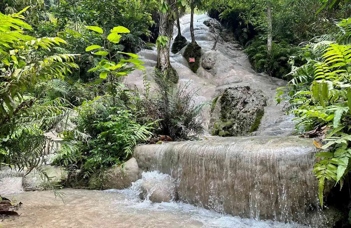 sticky-waterfalls-