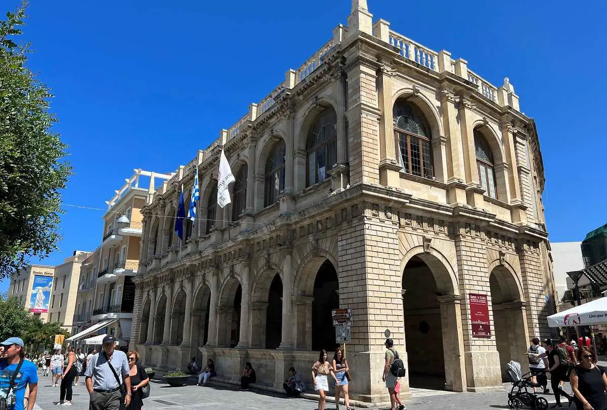 guide-heraklion-travel