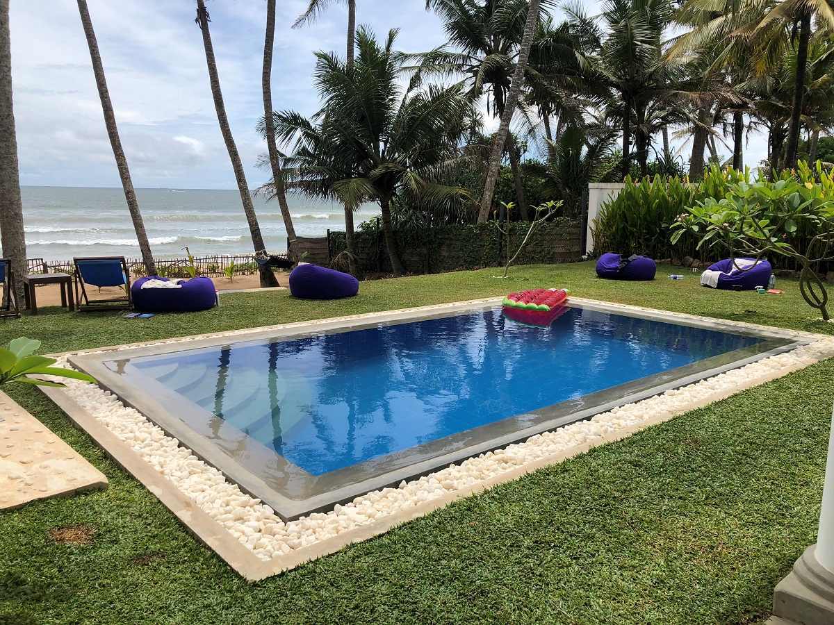 1_mirissa-beach-pool