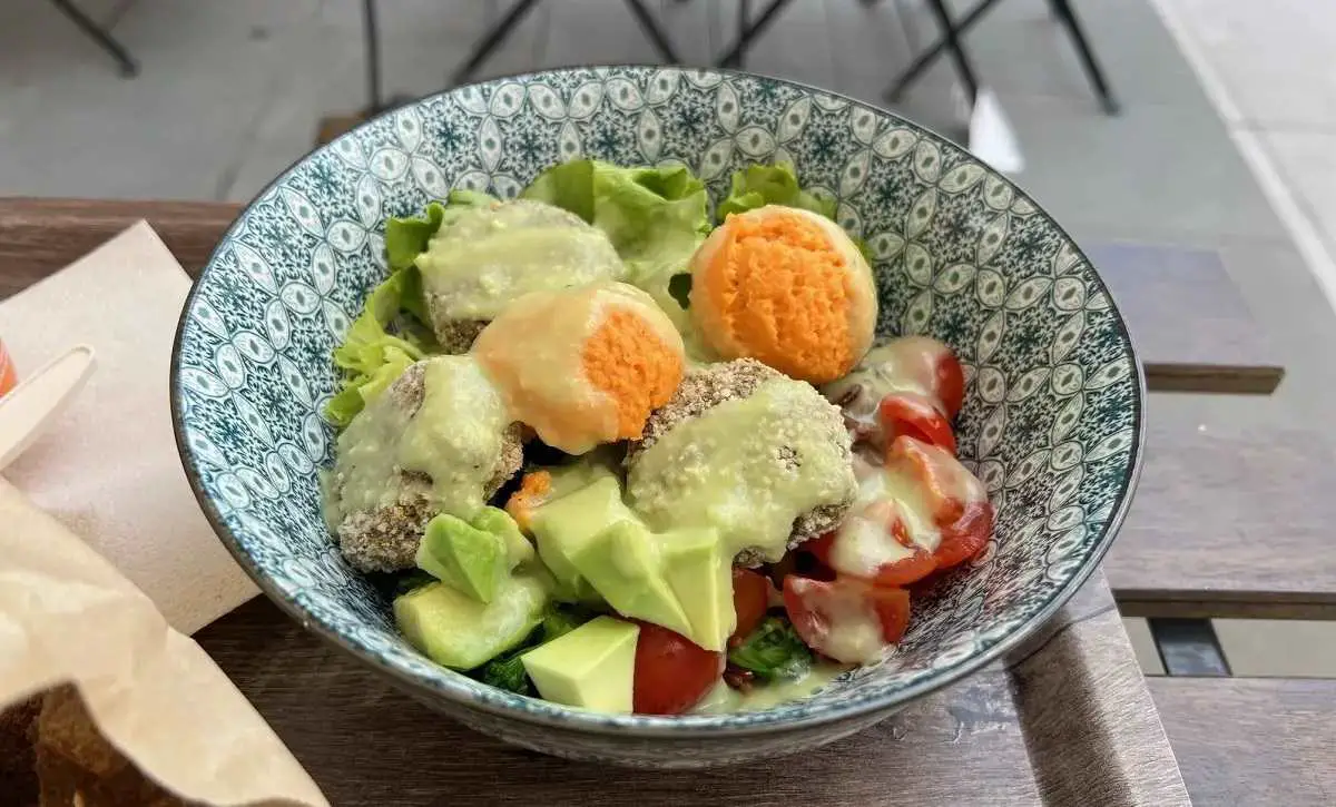 vegan-salad-crop-trieste