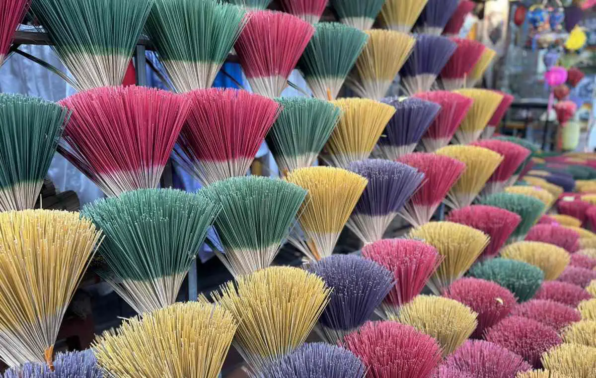 thuy-xuan-incense-making-village